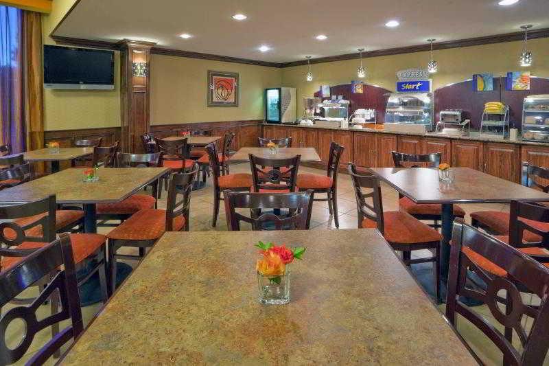 Hotel Express Washington Dc East- Andrews Afb By Ihg Camp Springs